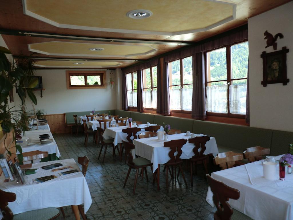 Hotel Weisses Roessl Werfen Zewnętrze zdjęcie